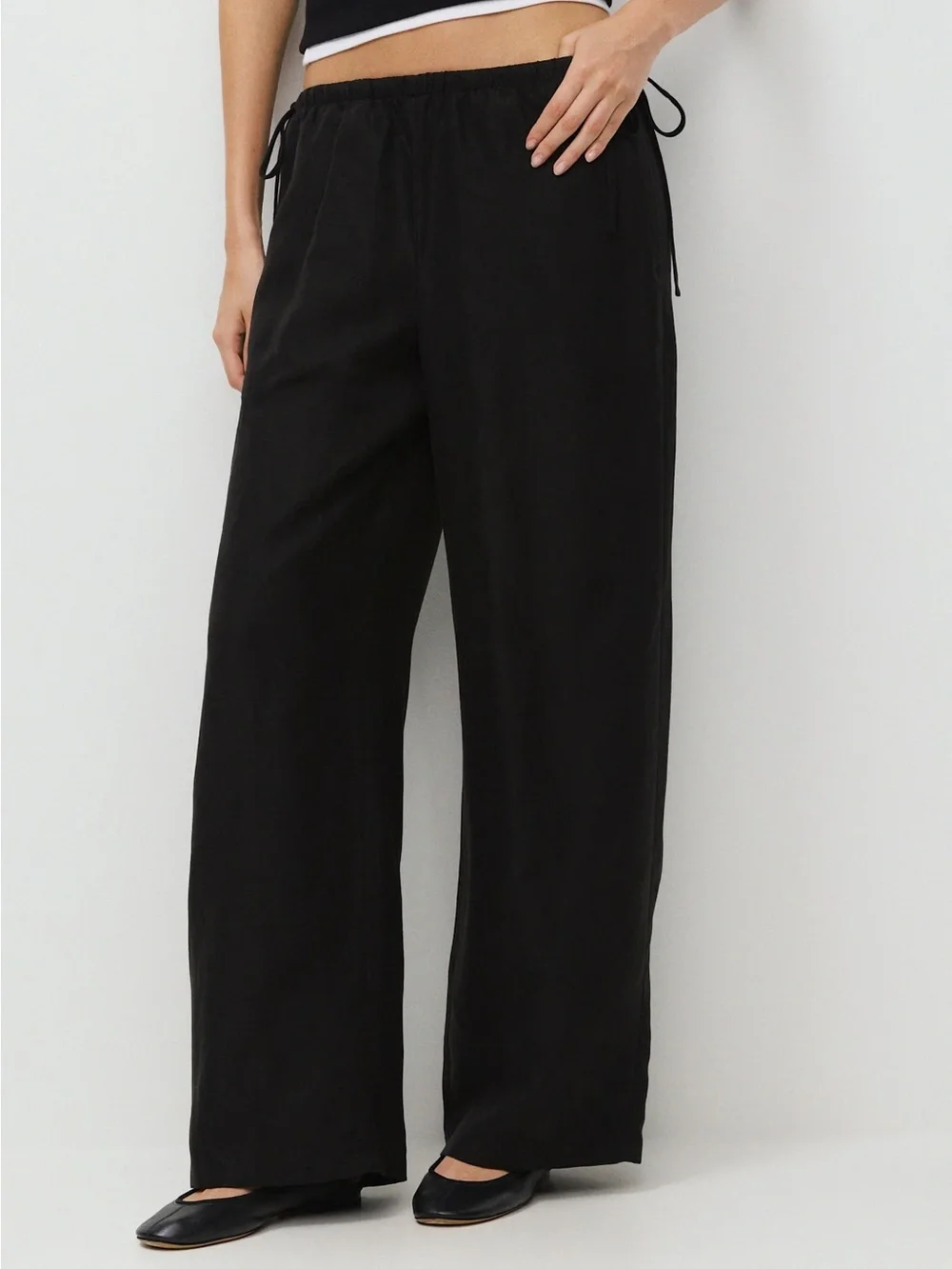 Aritzia black linen